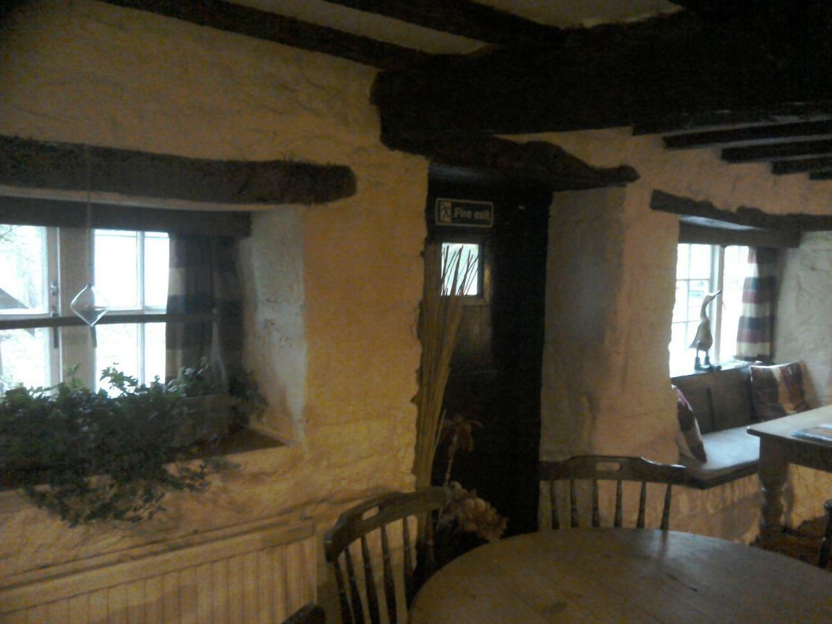 The Crown Inn Alvediston Buitenkant foto