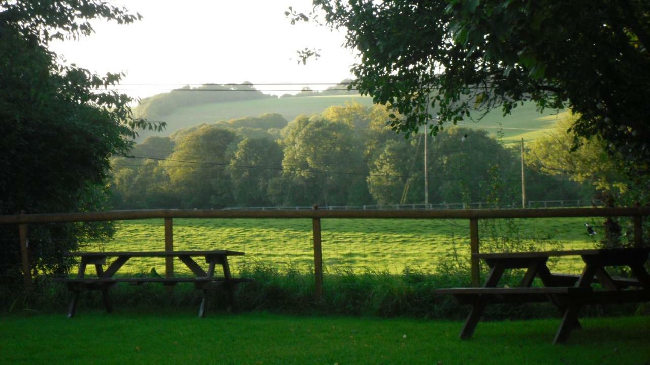 The Crown Inn Alvediston Buitenkant foto