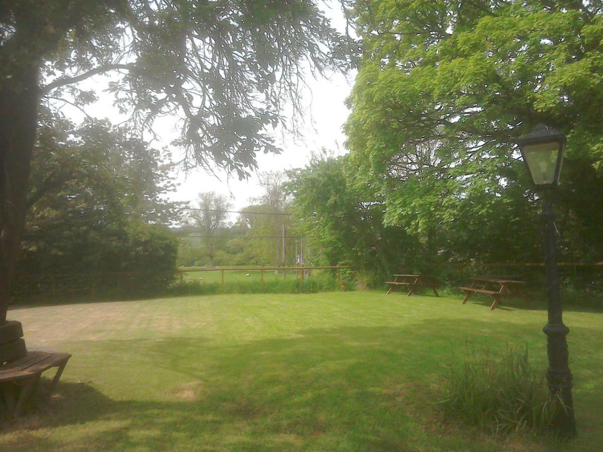 The Crown Inn Alvediston Buitenkant foto